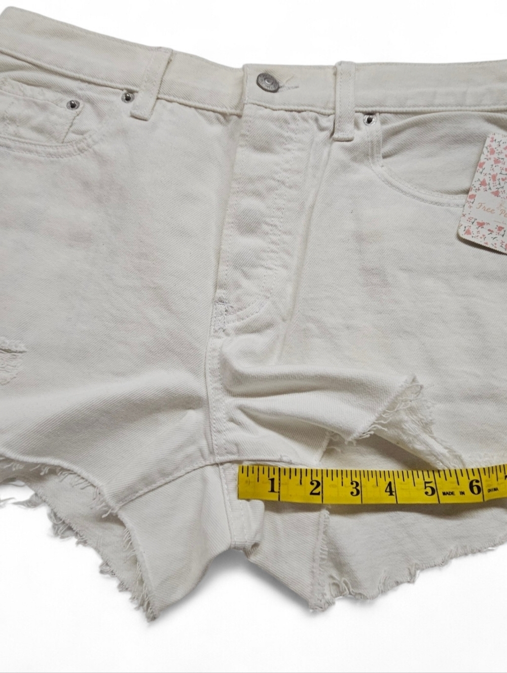 We the Free Good Vibrations High Rise Distressed Denim Shorts in White Sz 31 NWT - Picture 10 of 10